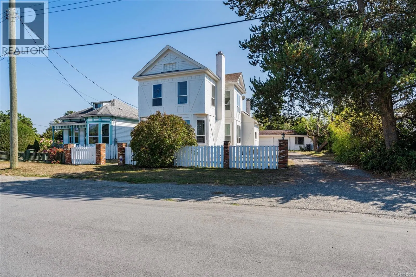 3223 Irma St