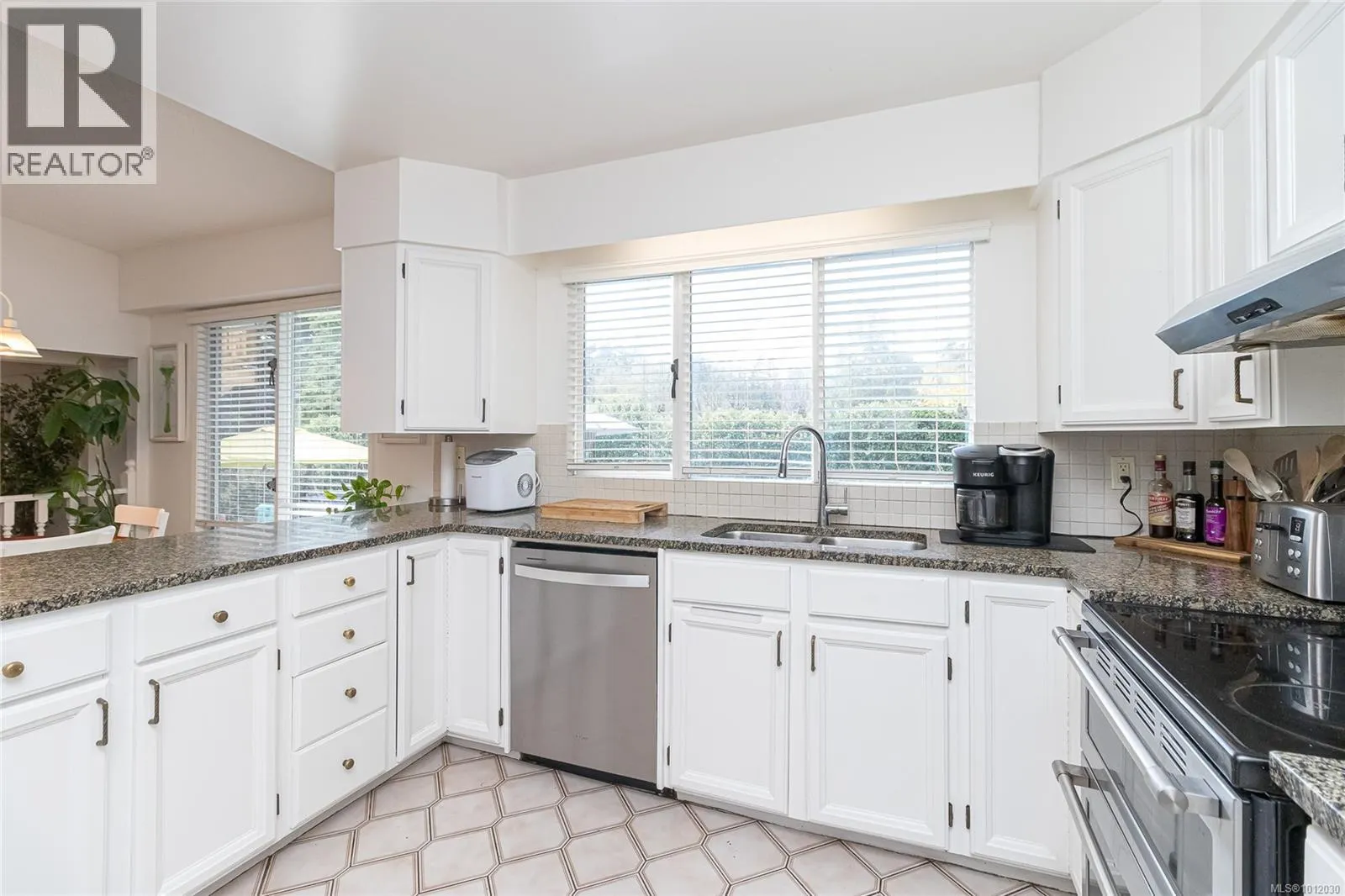 4286 Happy Valley Rd