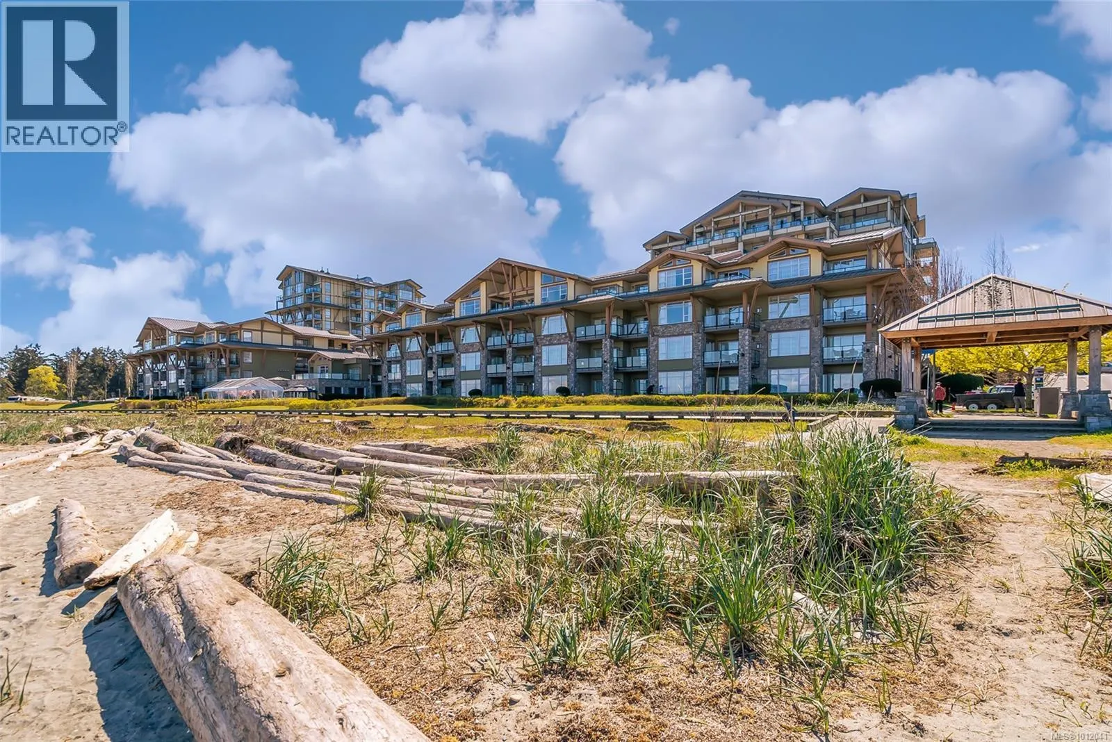 604 194 Beachside Dr