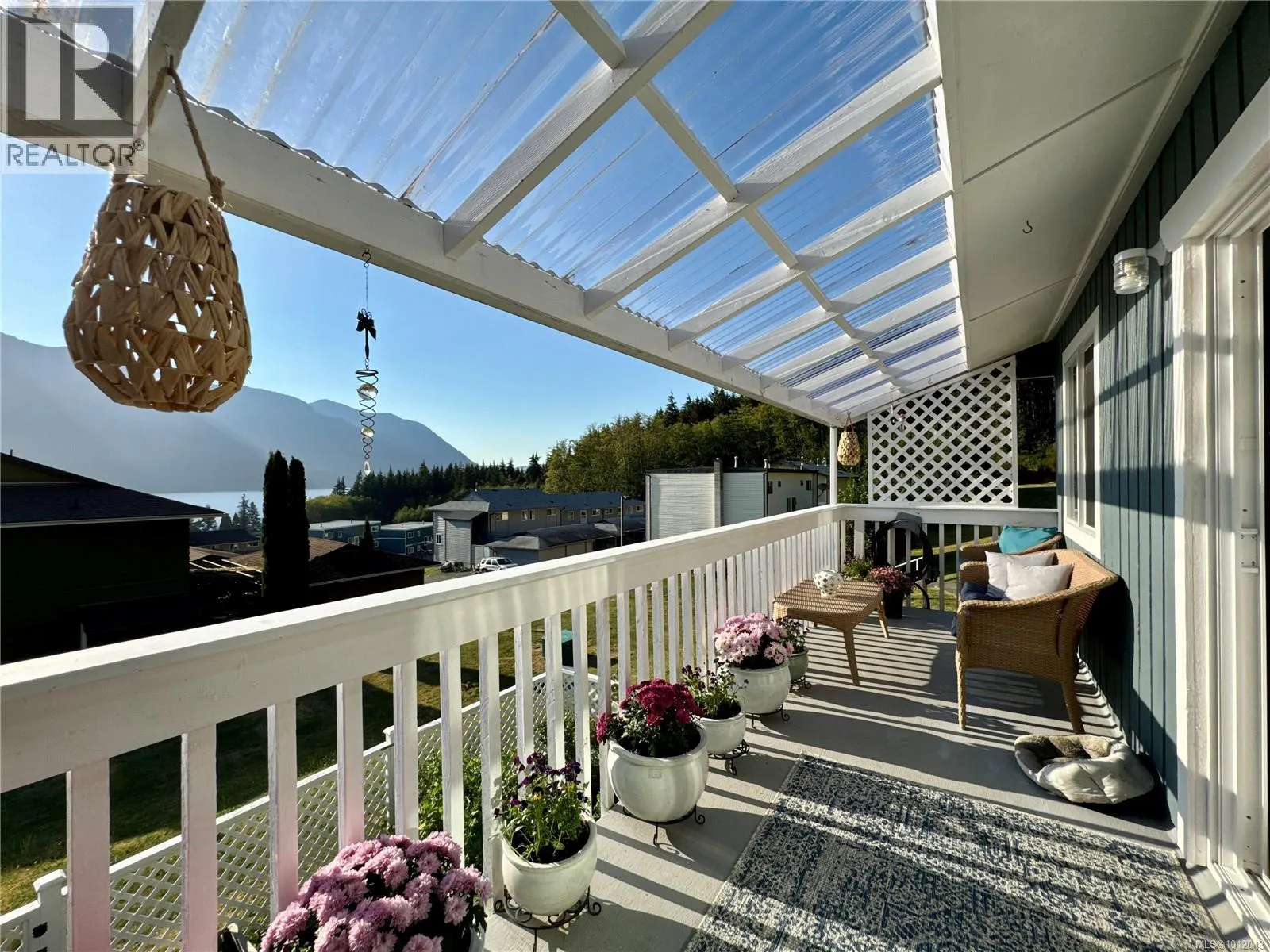 38 Clark Dr