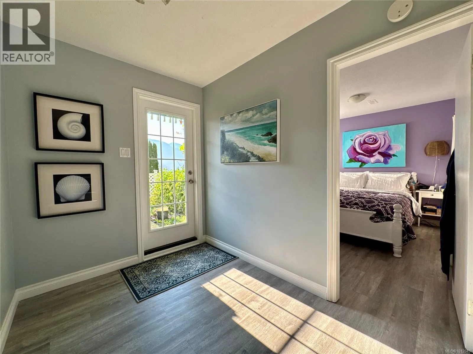 38 Clark Dr