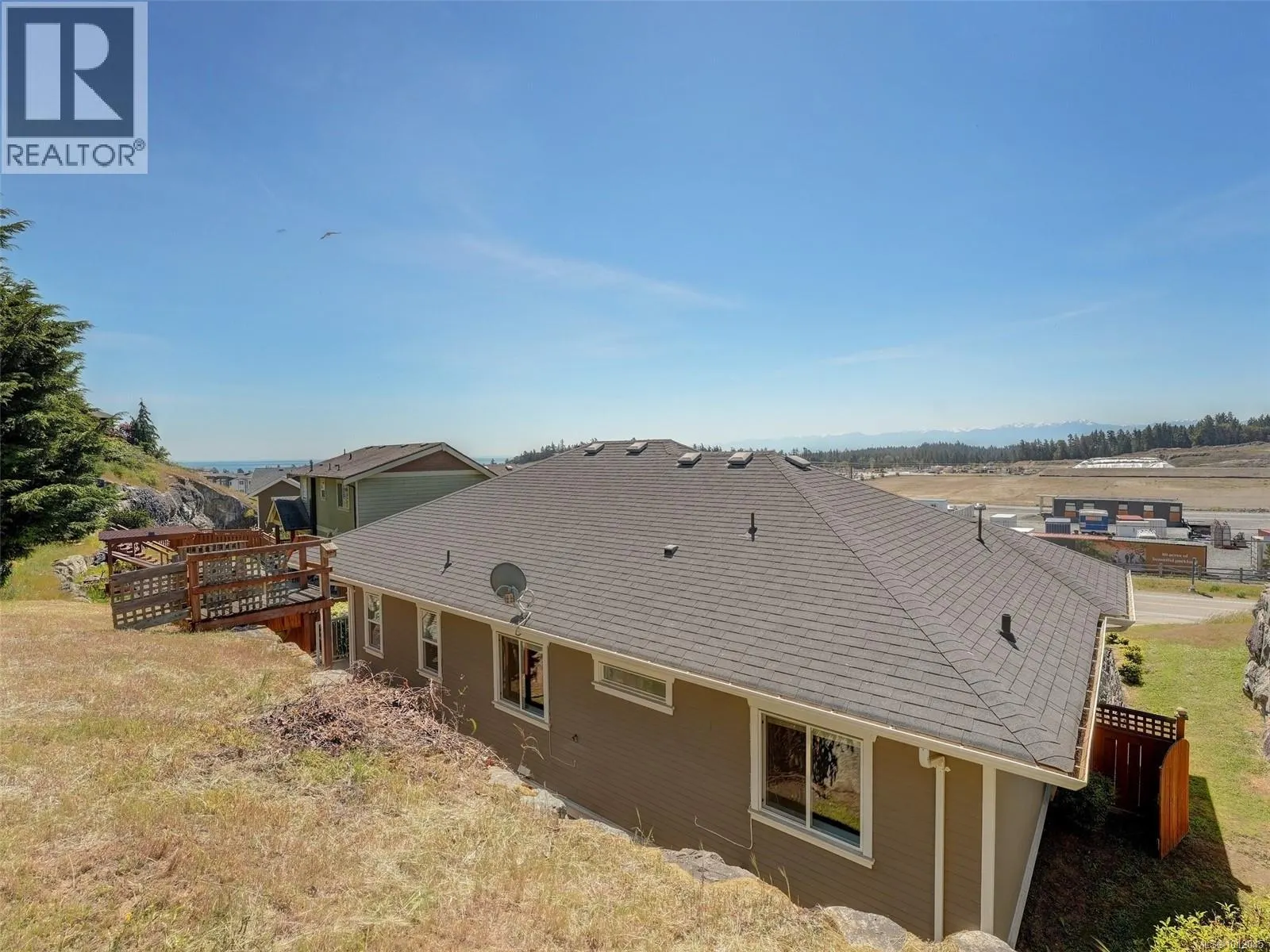 402 Latoria Rd