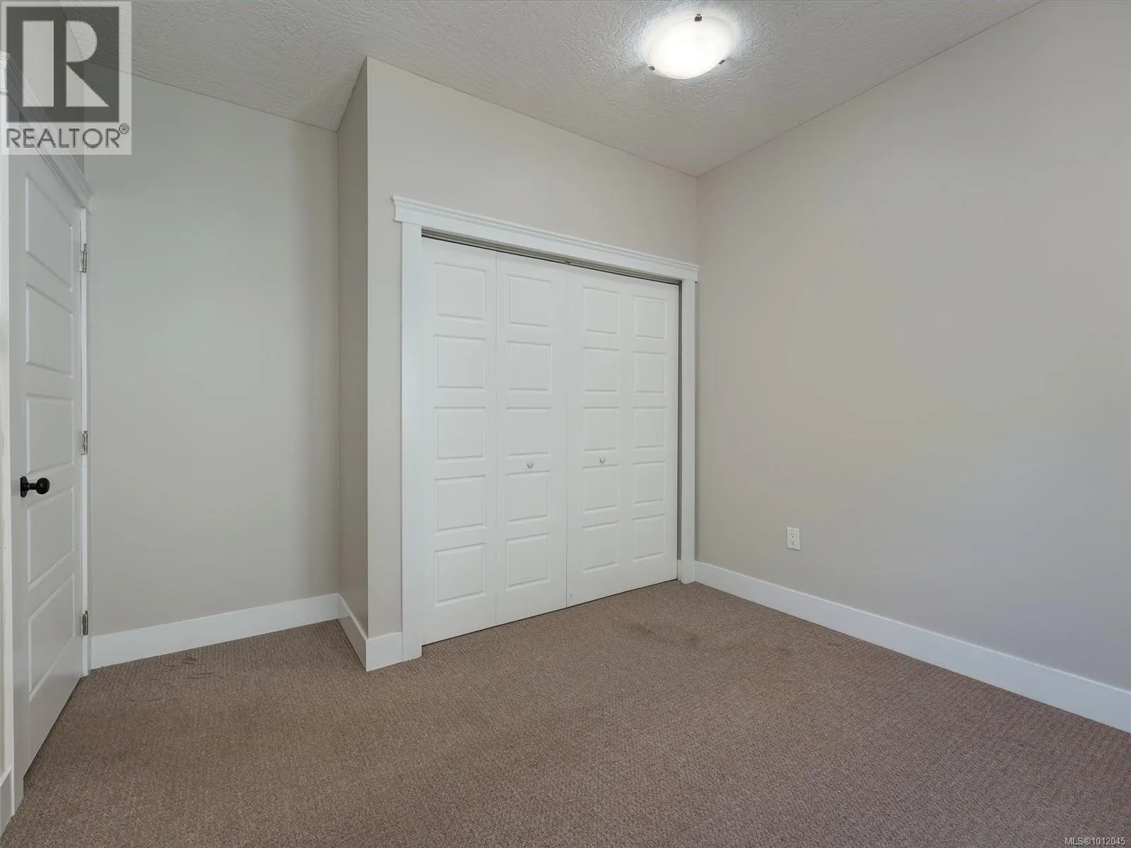 402 Latoria Rd