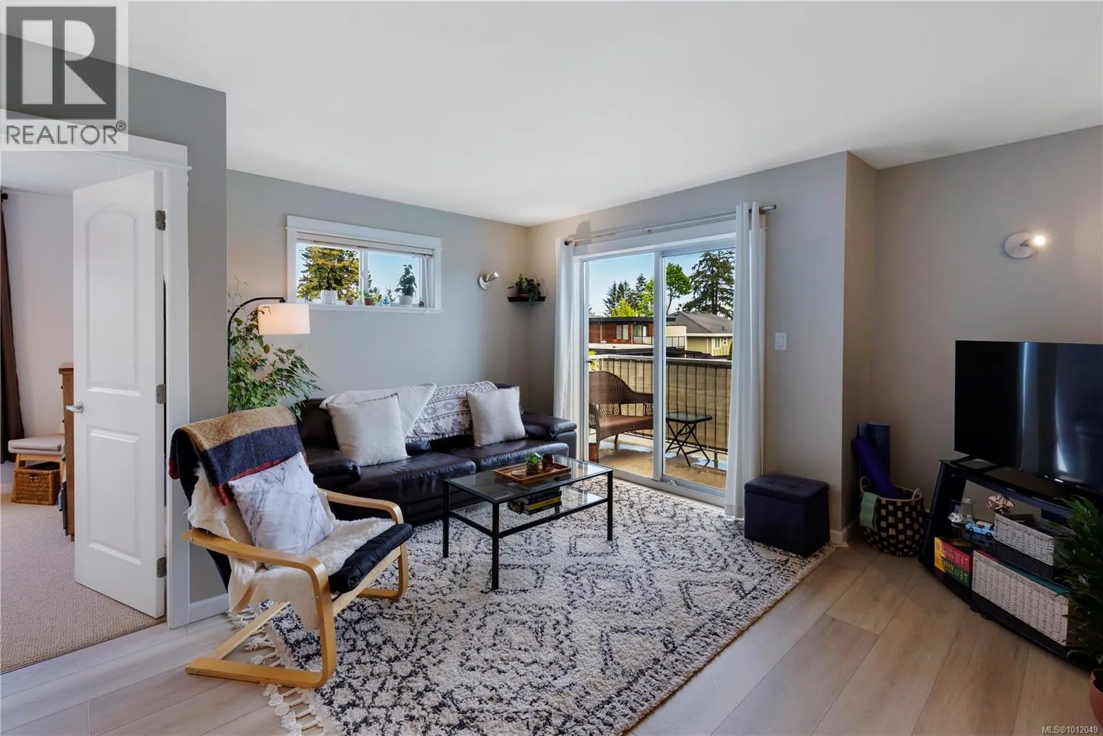 4994 La Quinta Pl