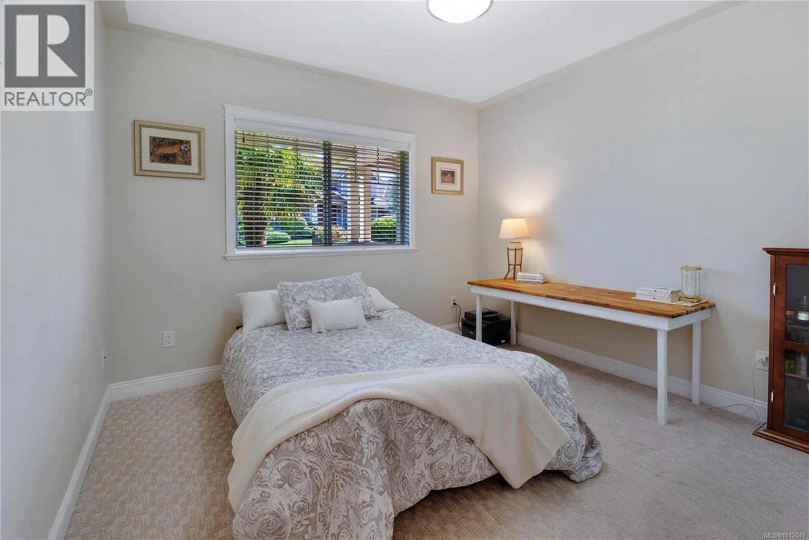 4994 La Quinta Pl