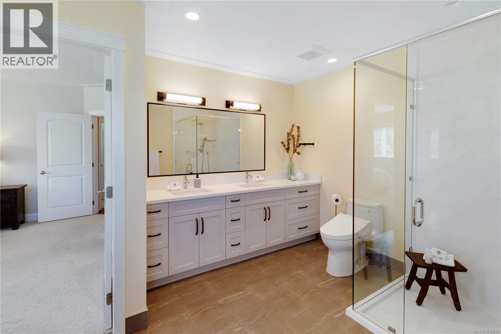 4994 La Quinta Pl