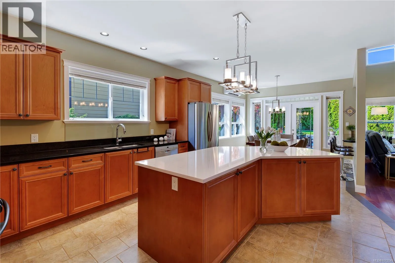 4994 La Quinta Pl