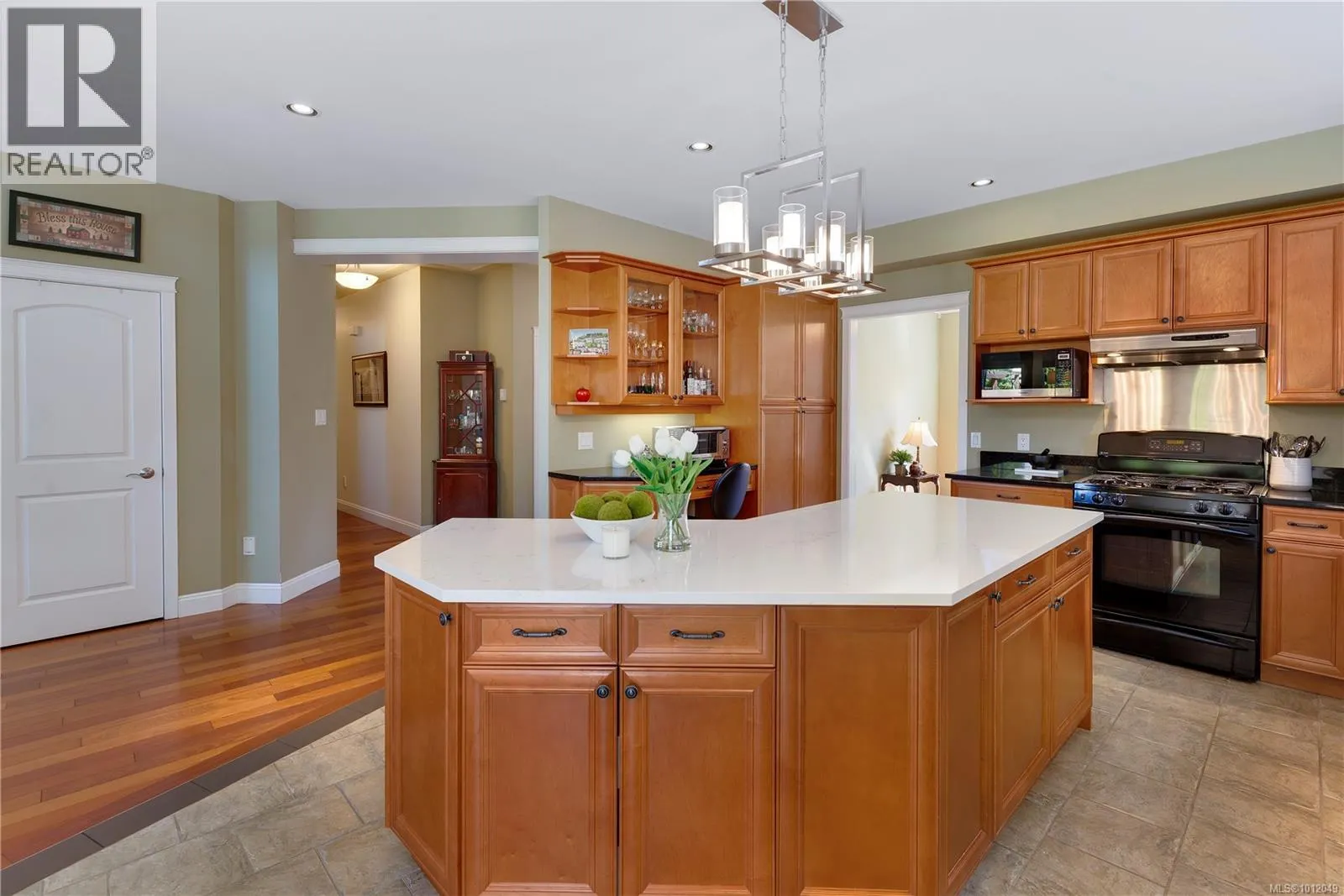 4994 La Quinta Pl