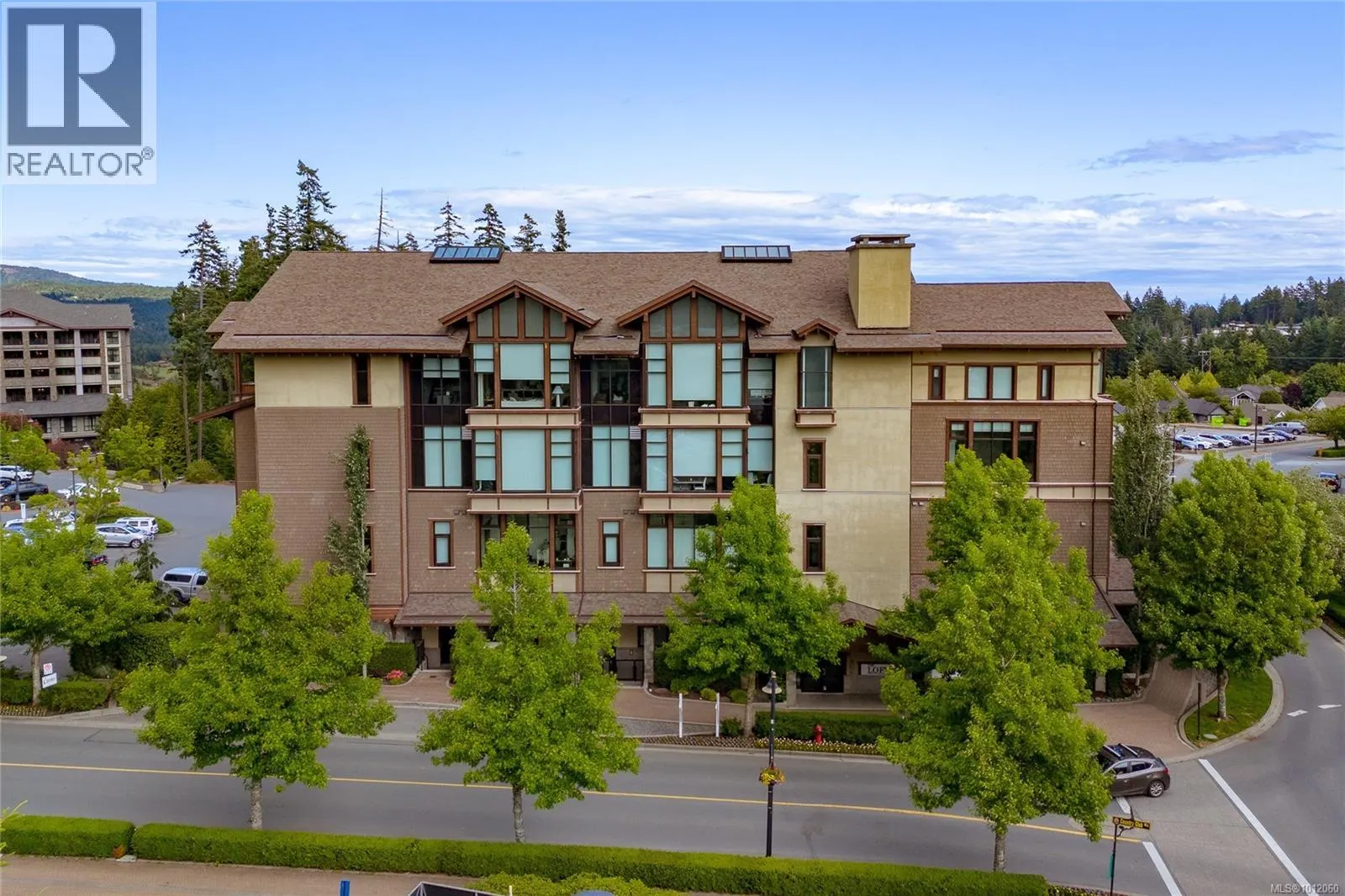 106 2049 Country Club Way