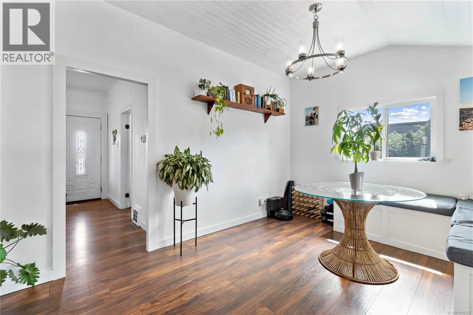 221 Eaton St