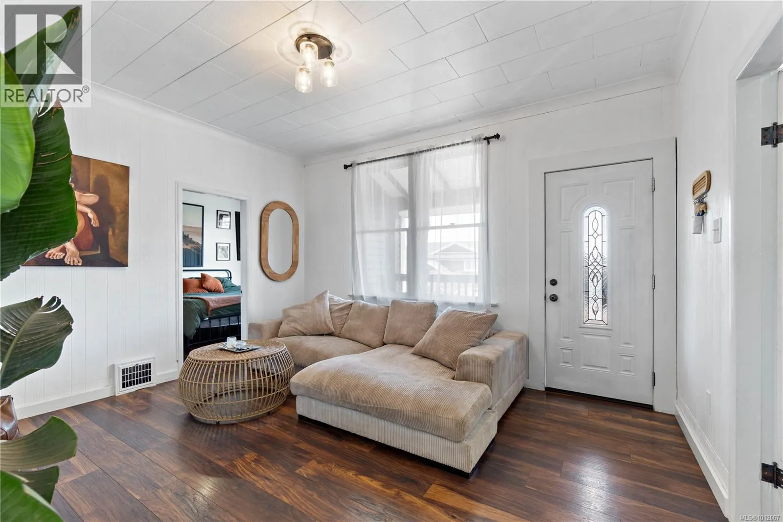 221 Eaton St