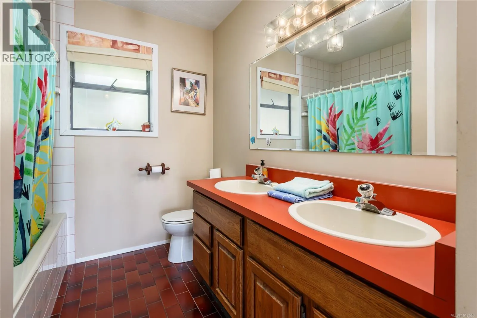 145 Manor Pl