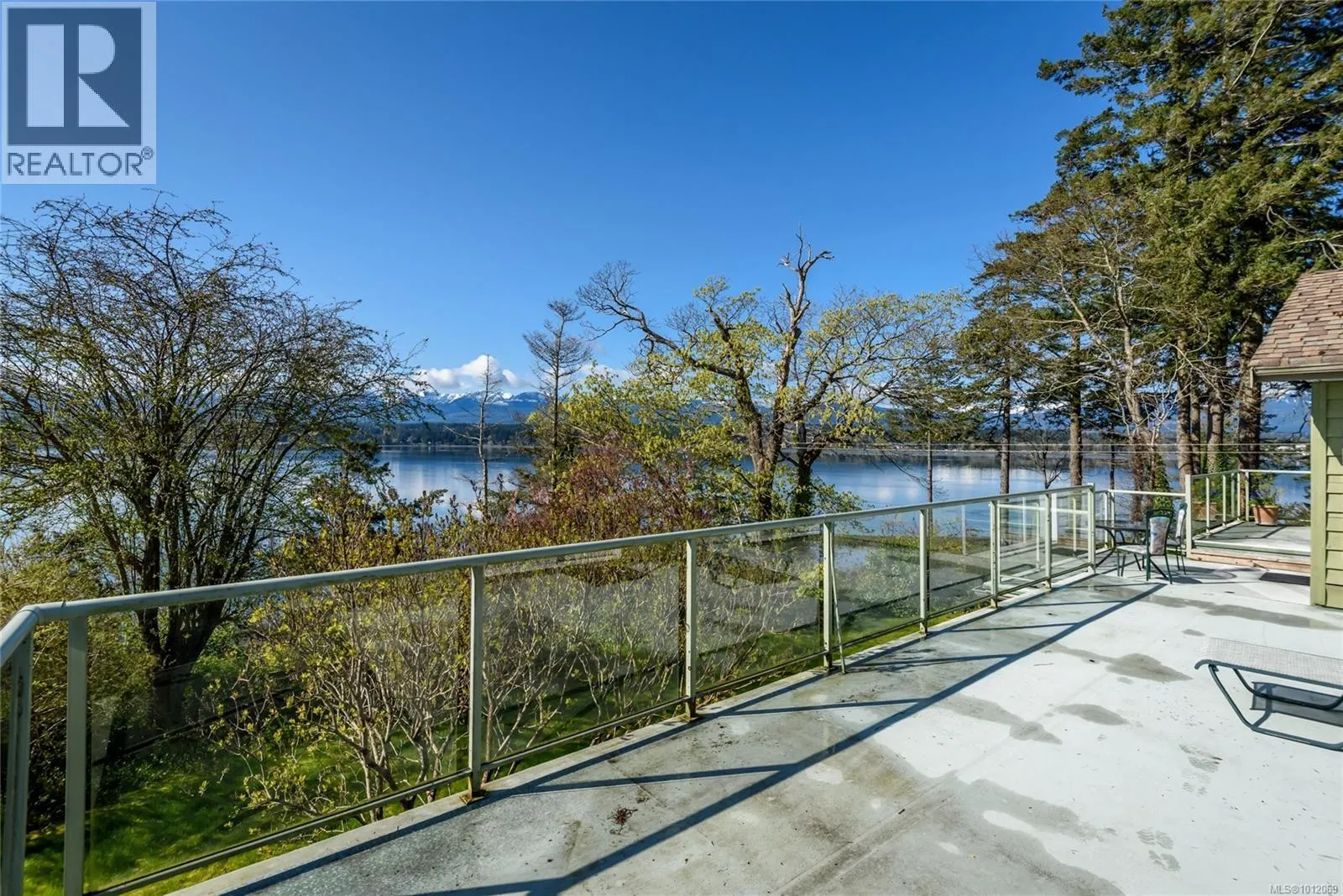 145 Manor Pl