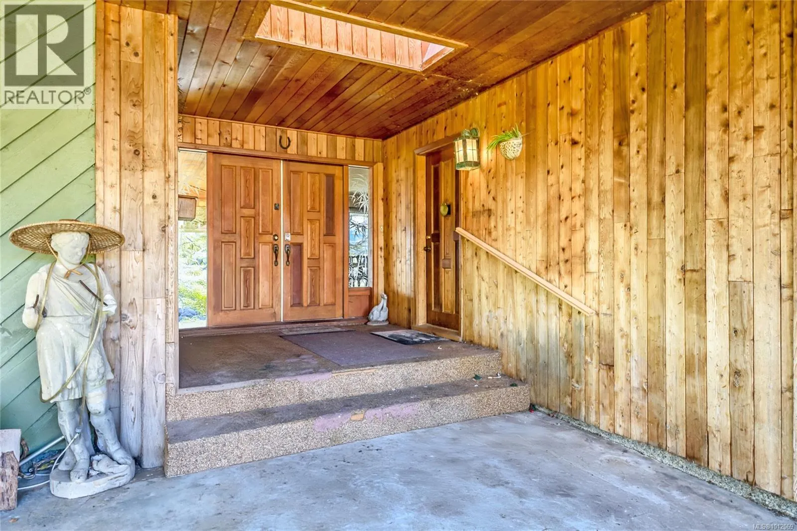 145 Manor Pl