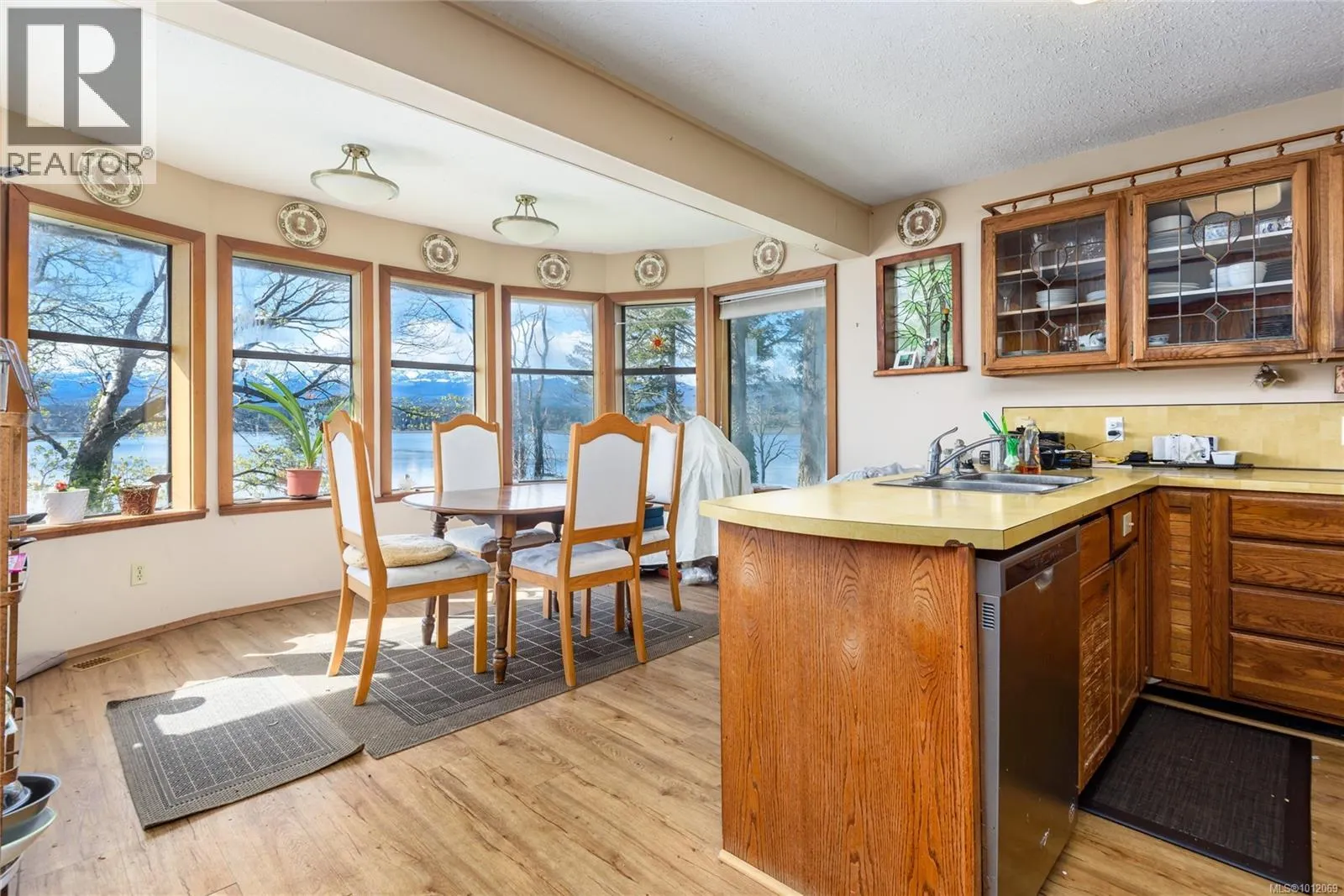 145 Manor Pl