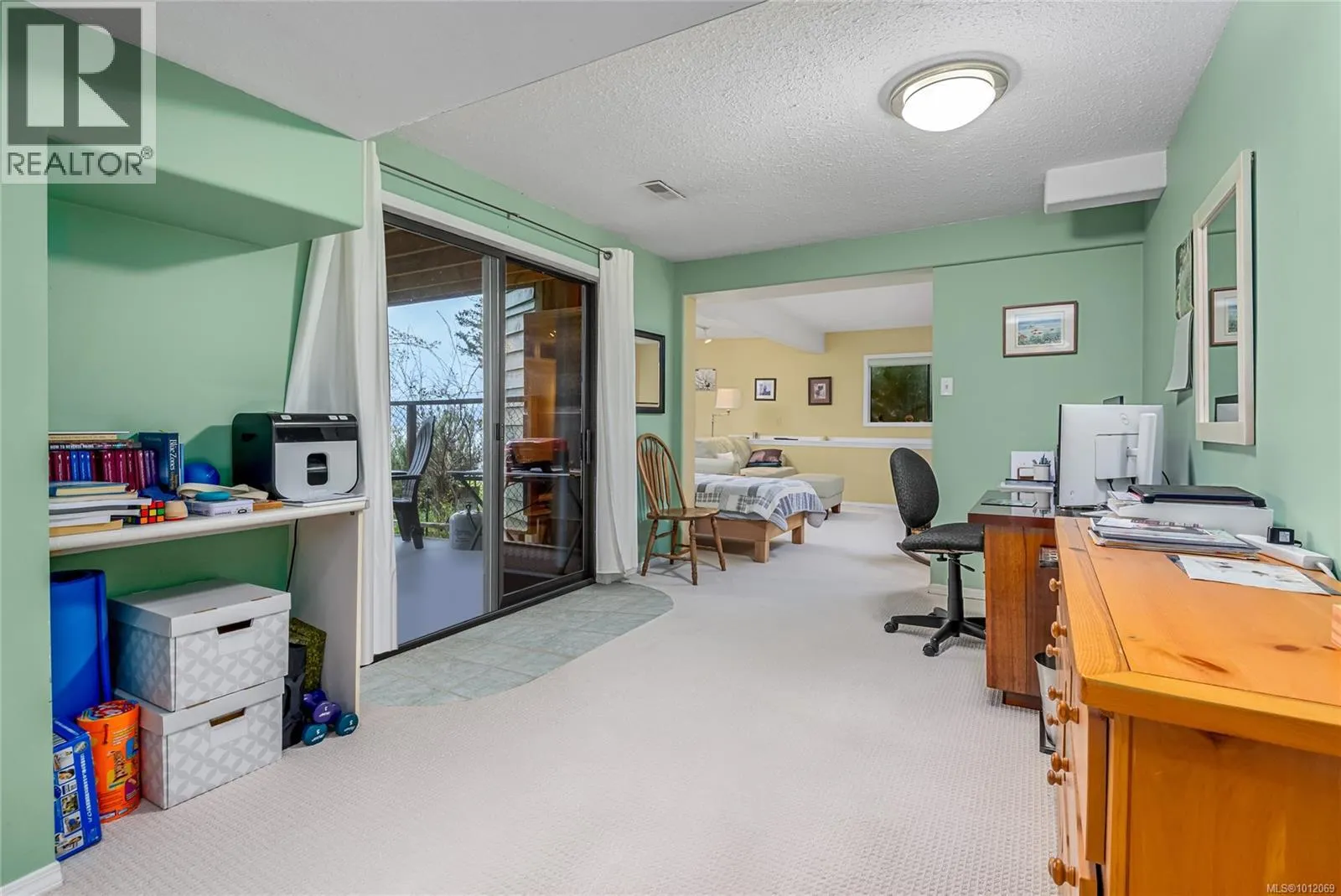 145 Manor Pl