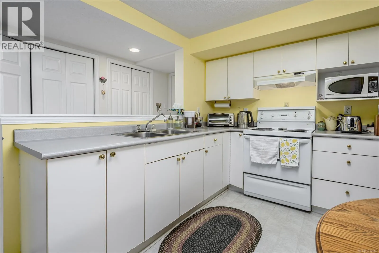 145 Manor Pl