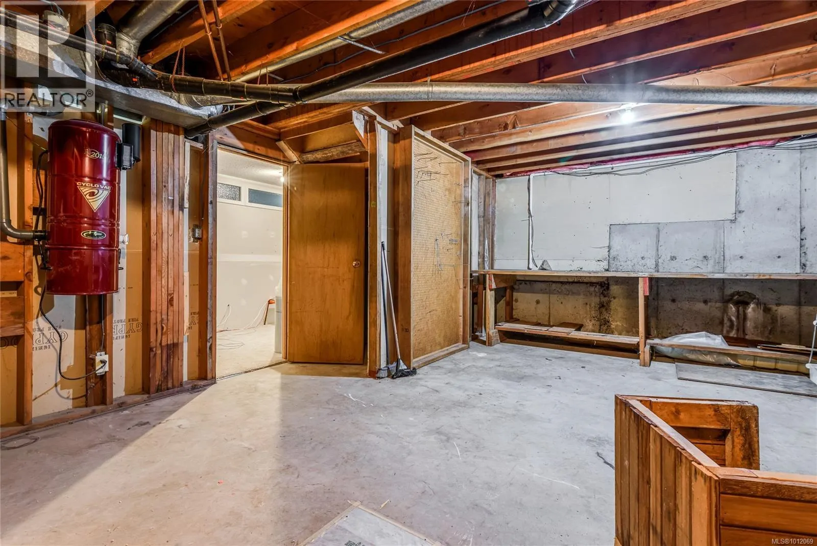 145 Manor Pl