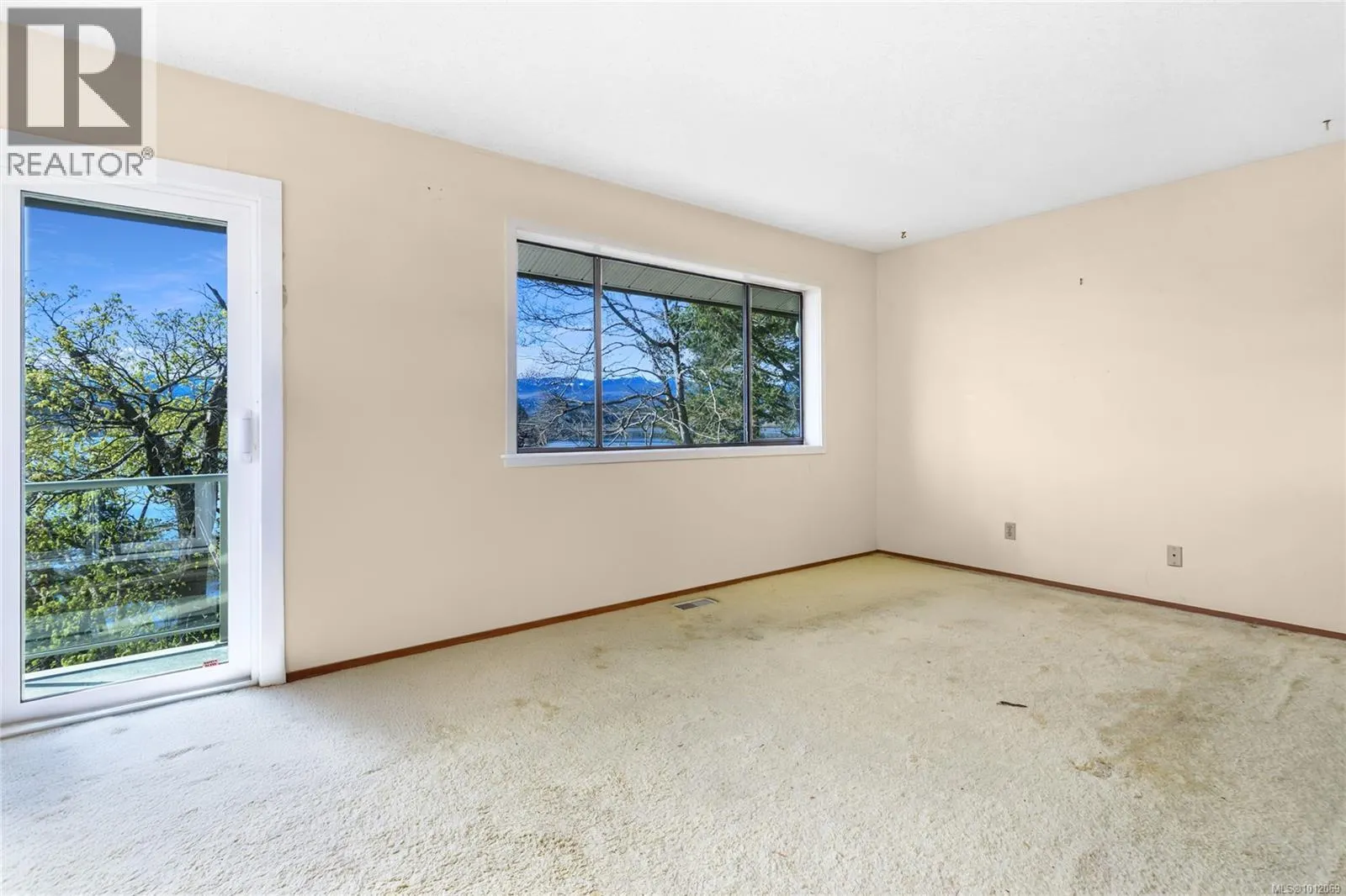 145 Manor Pl