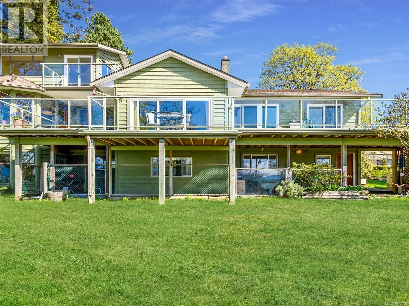 145 Manor Pl