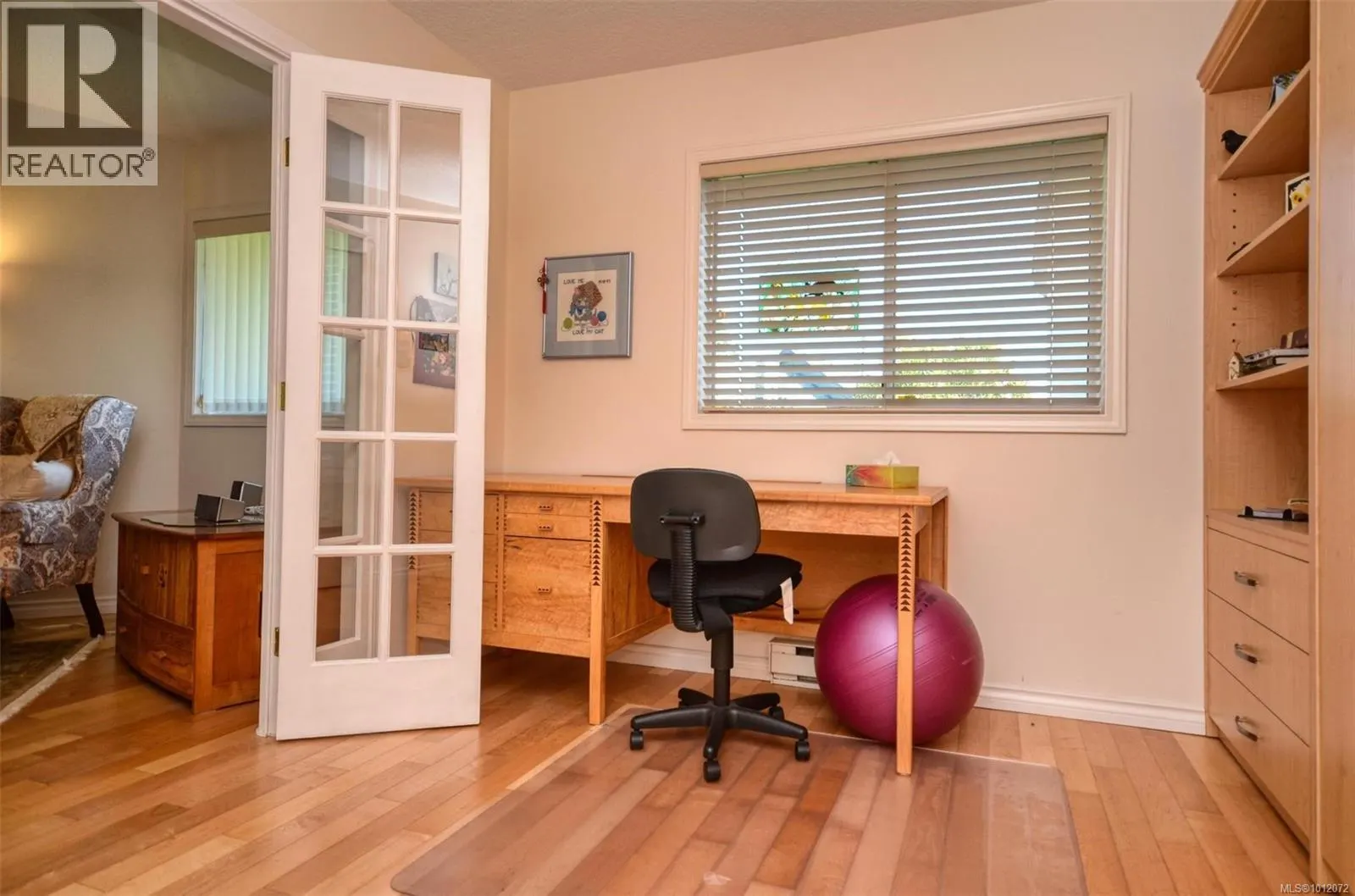 7 5156 Cordova Bay Rd