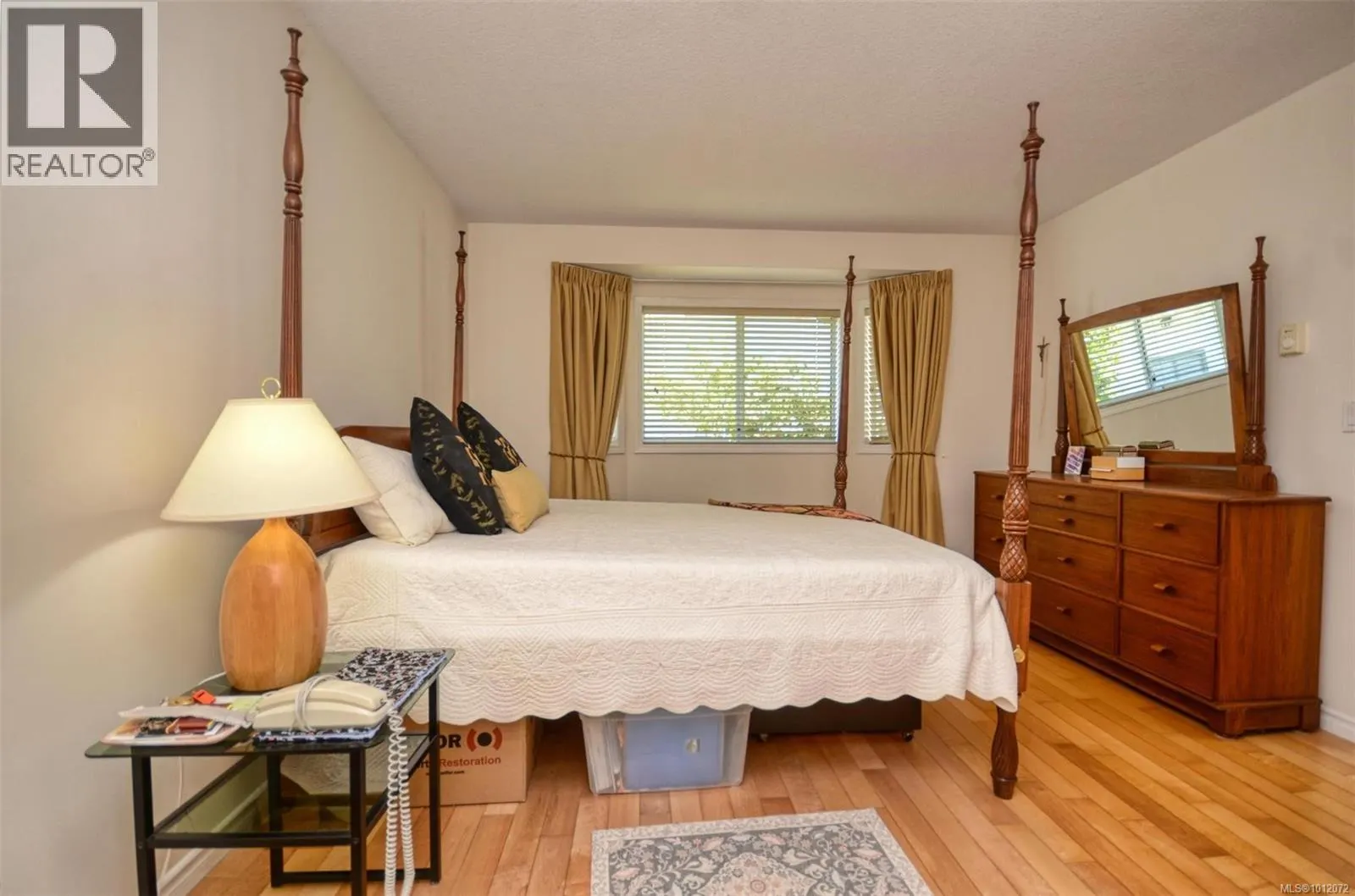 7 5156 Cordova Bay Rd