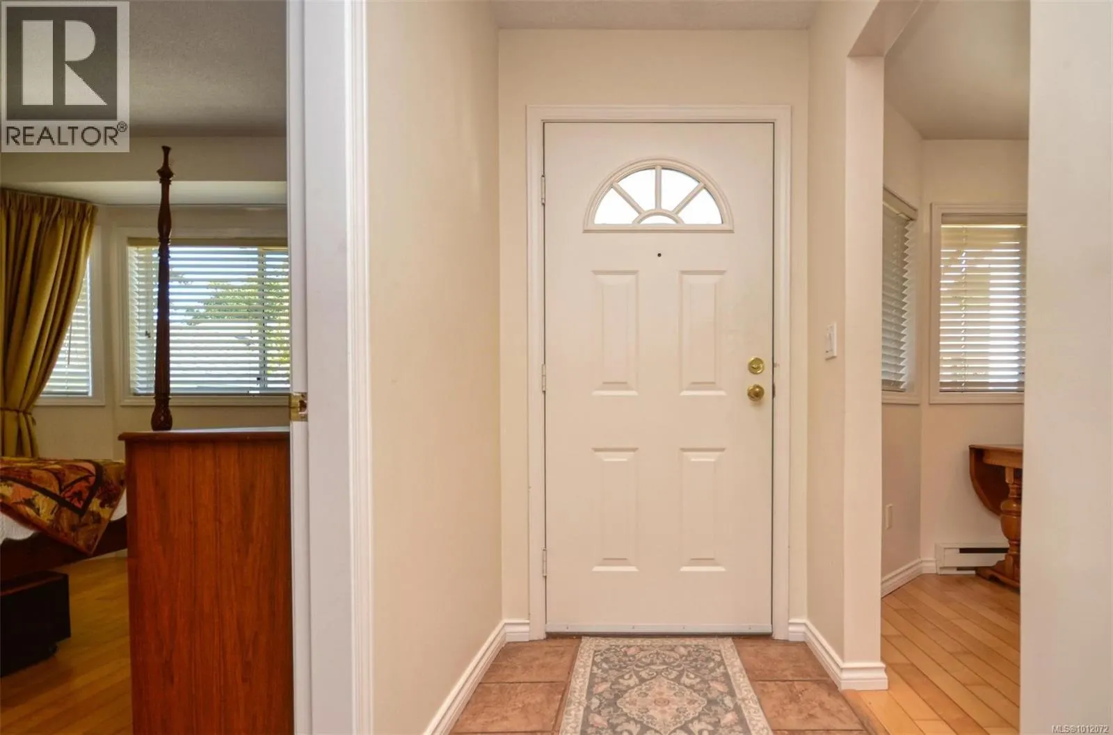 7 5156 Cordova Bay Rd