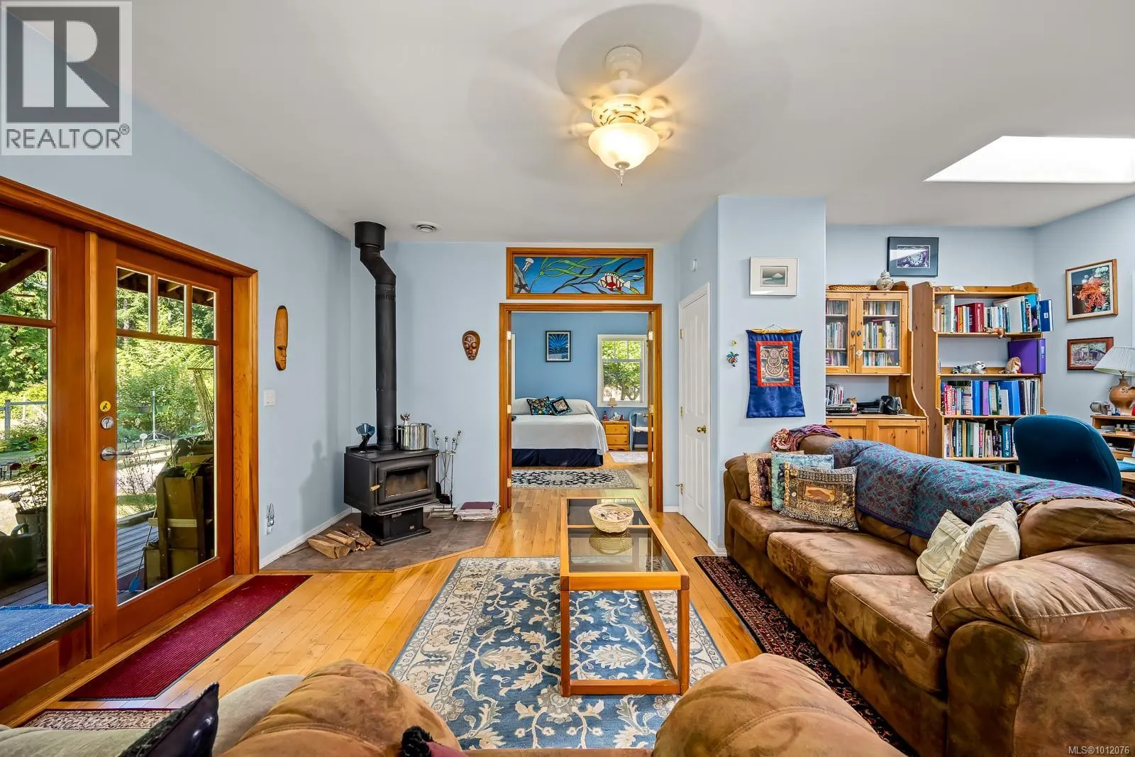 8905 MALLARD Way