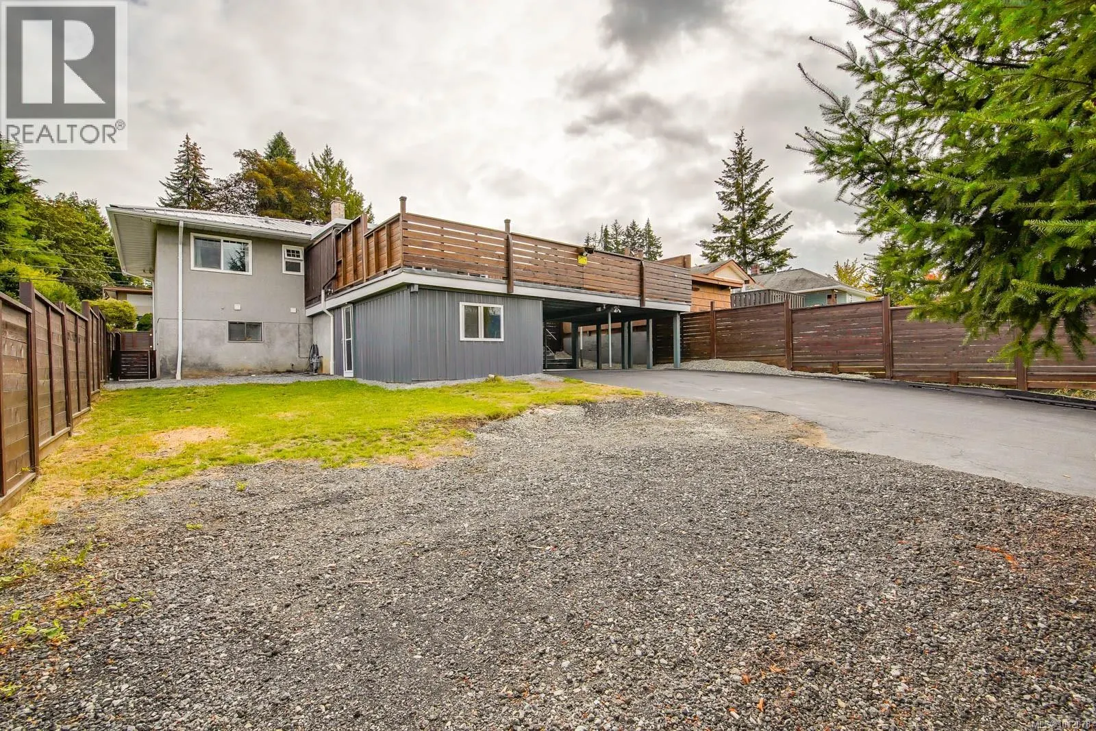 2588 11th Ave