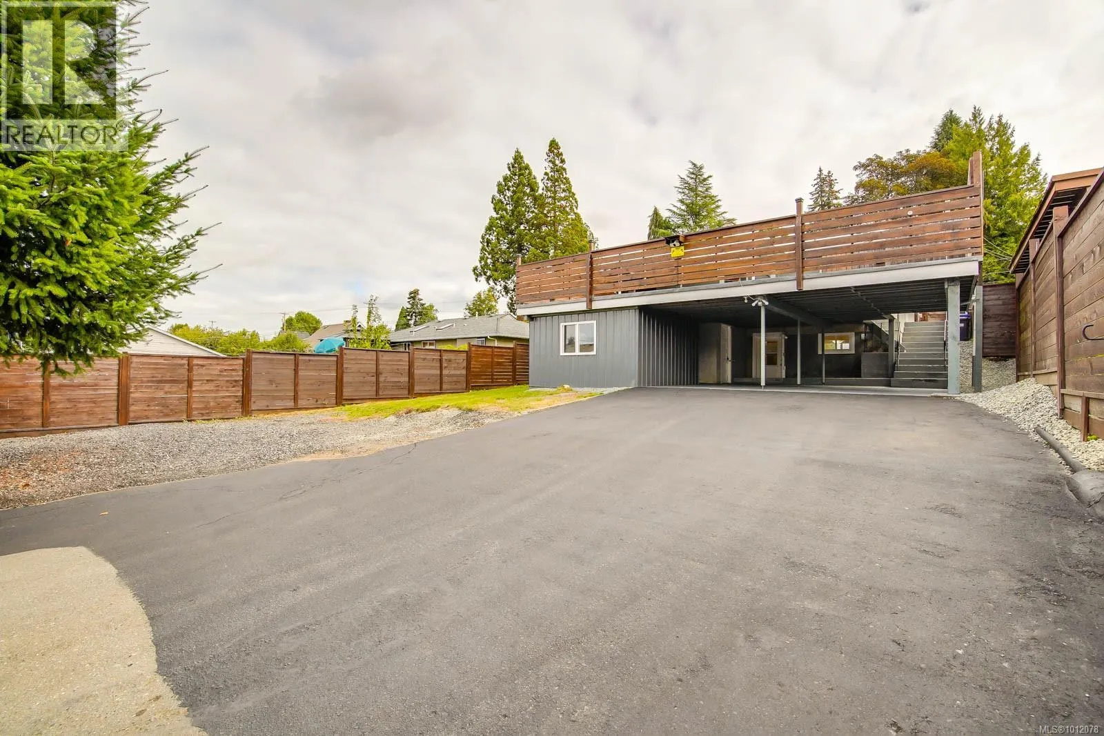2588 11th Ave