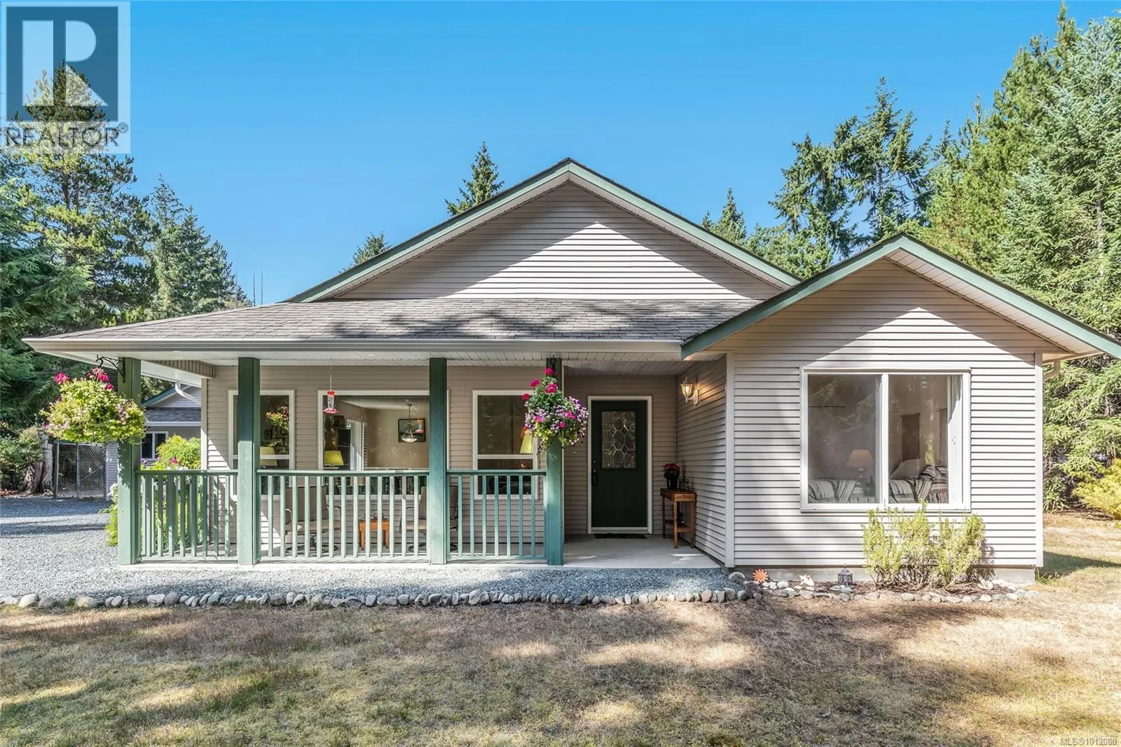 1569 Benzon Cres