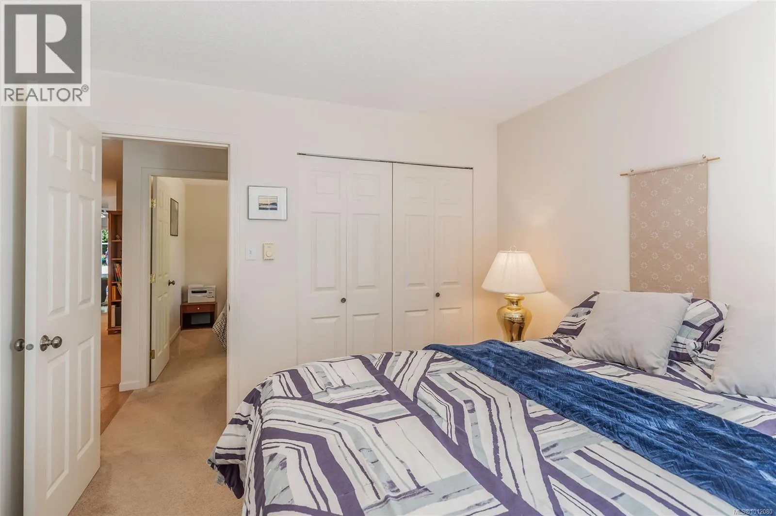 1569 Benzon Cres