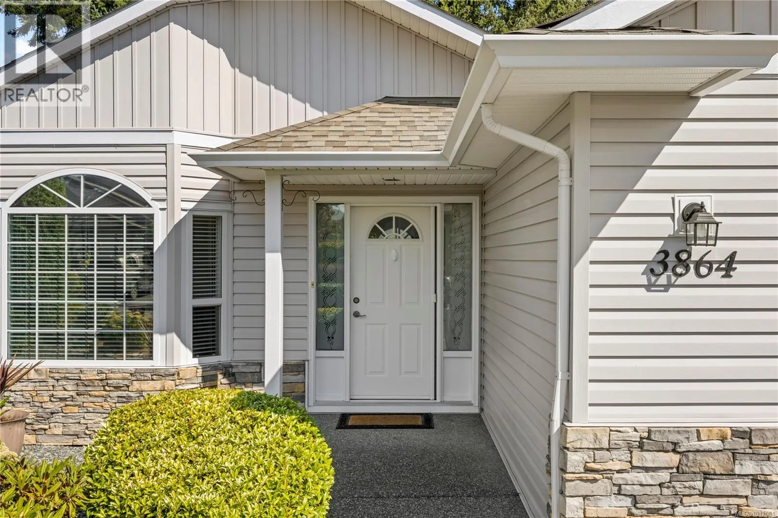 3864 Honey Locust Dr