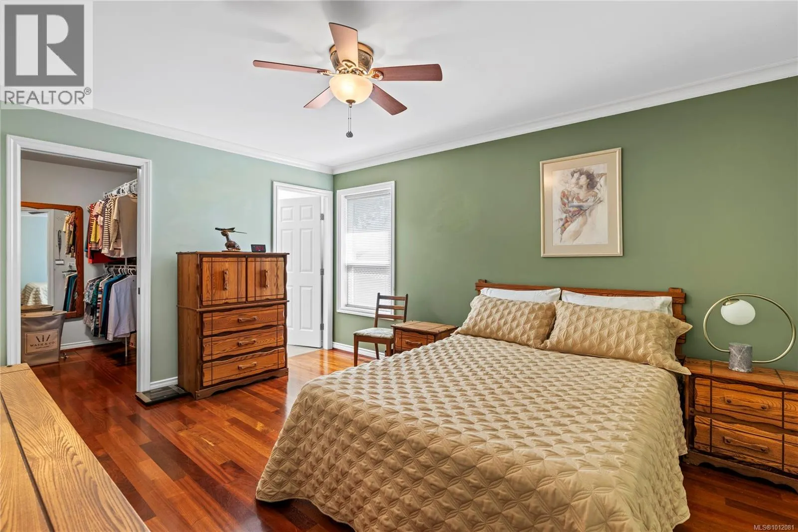3864 Honey Locust Dr
