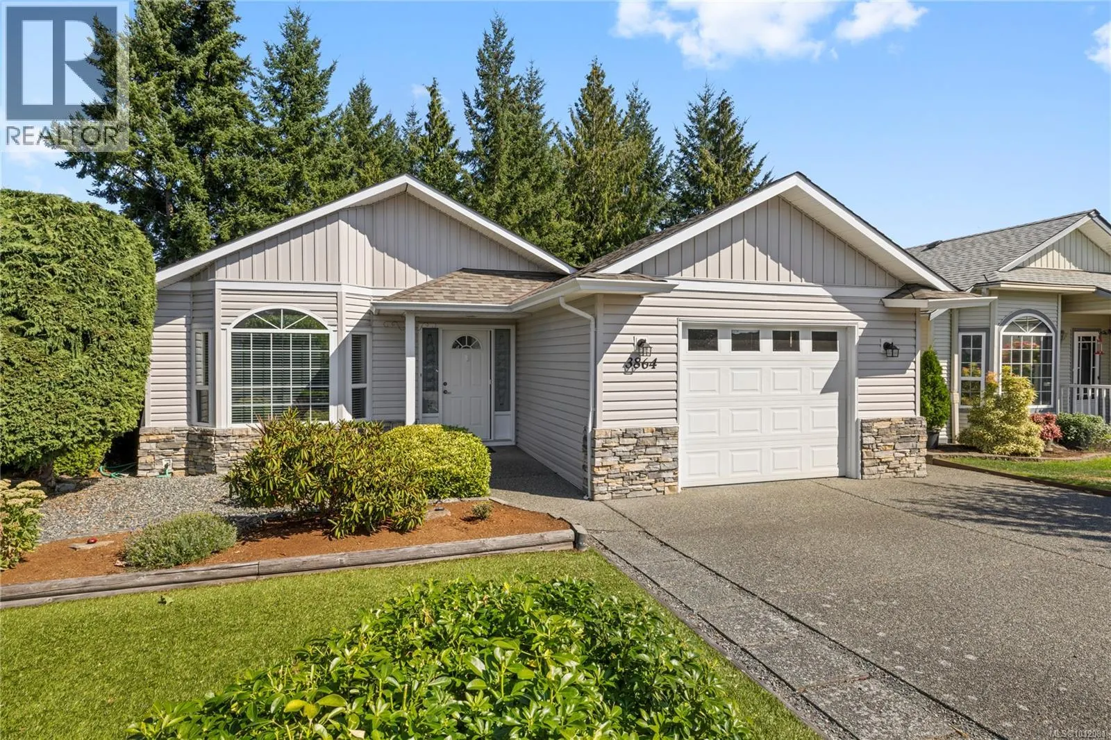 3864 Honey Locust Dr