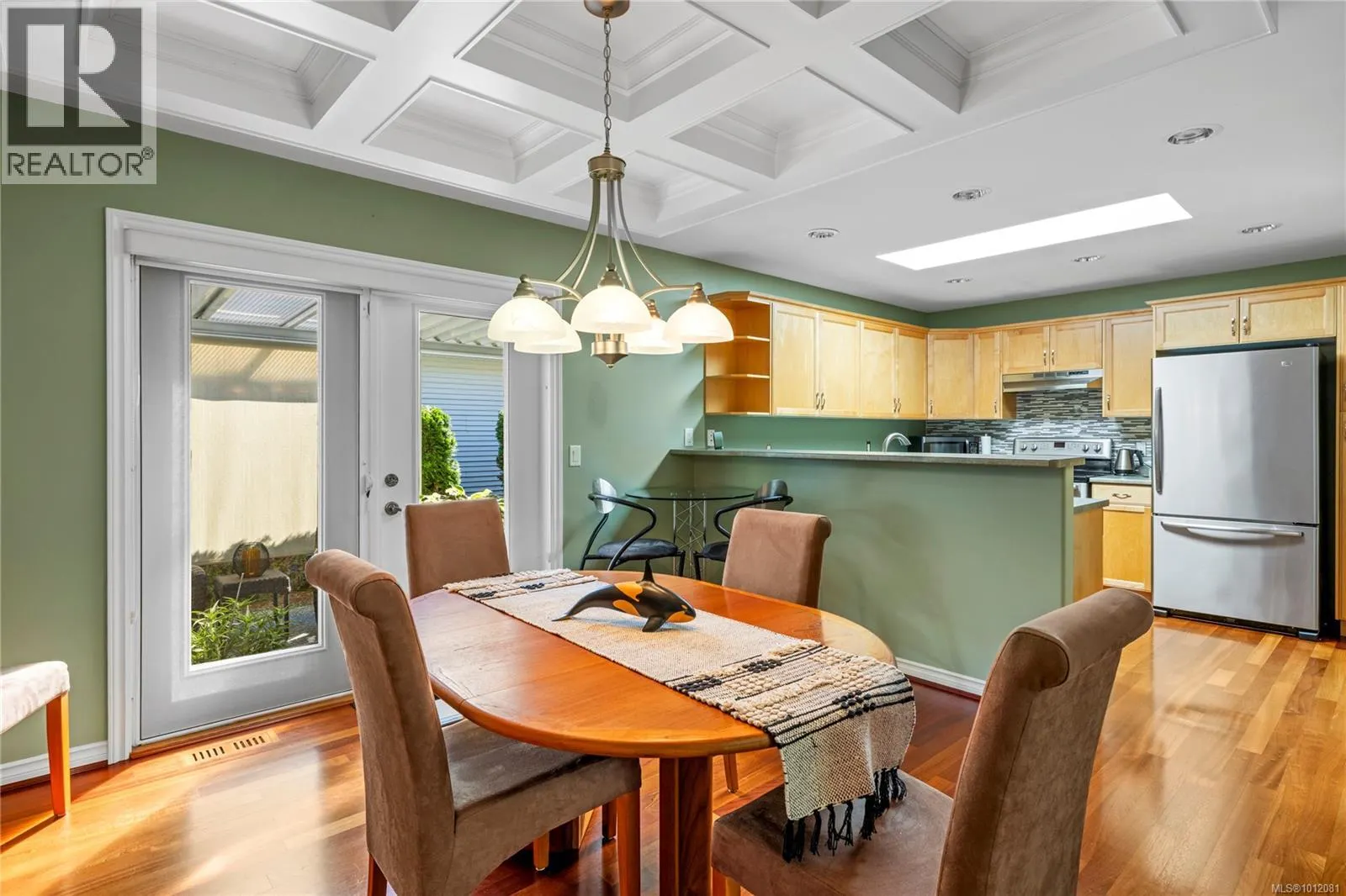 3864 Honey Locust Dr