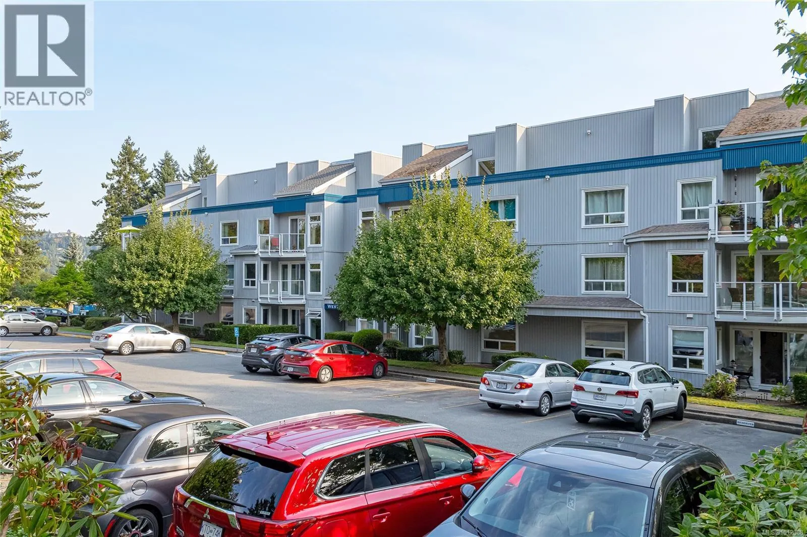 602 2560 Departure Bay Rd