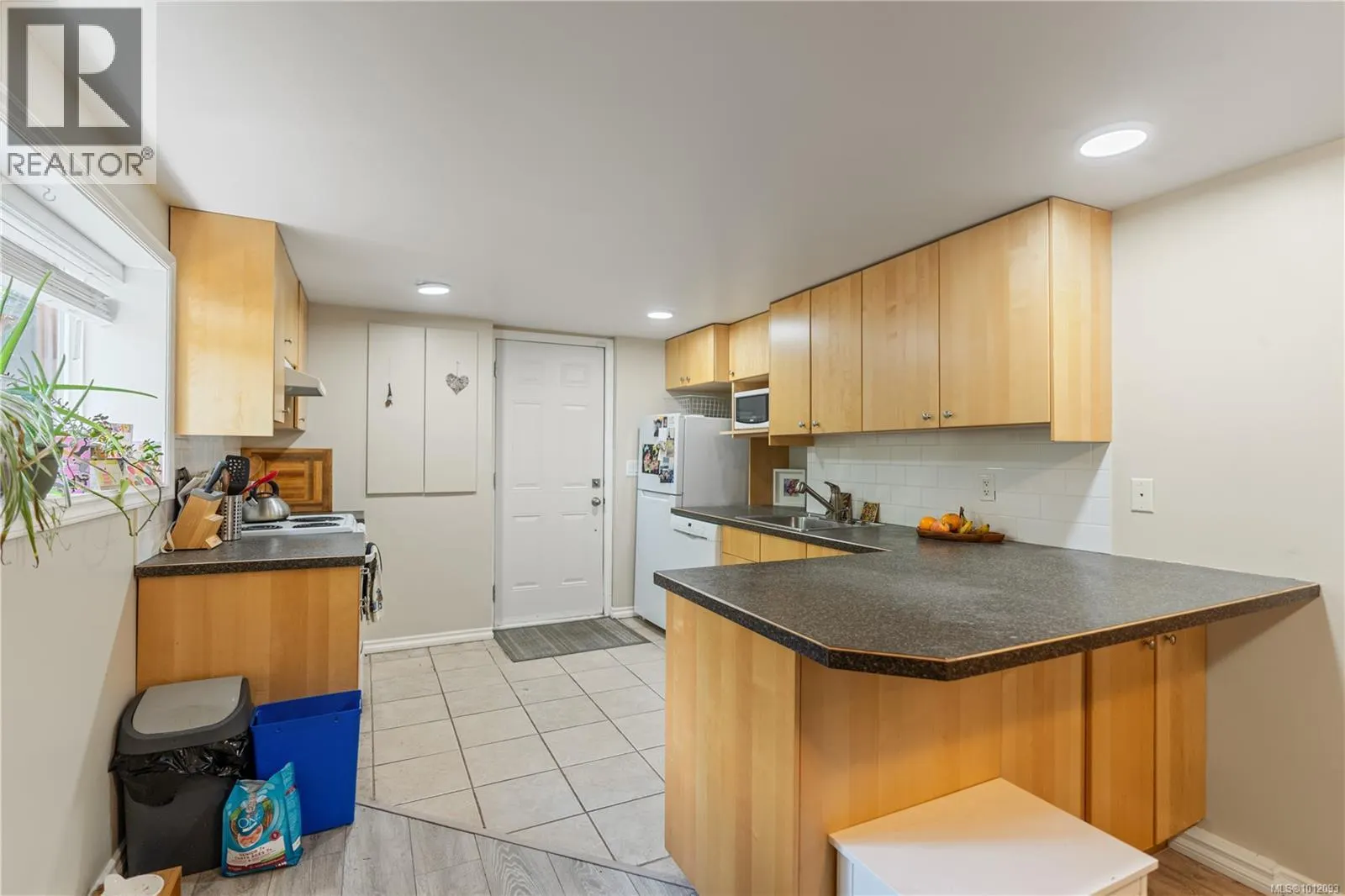 1468 Stroud Rd