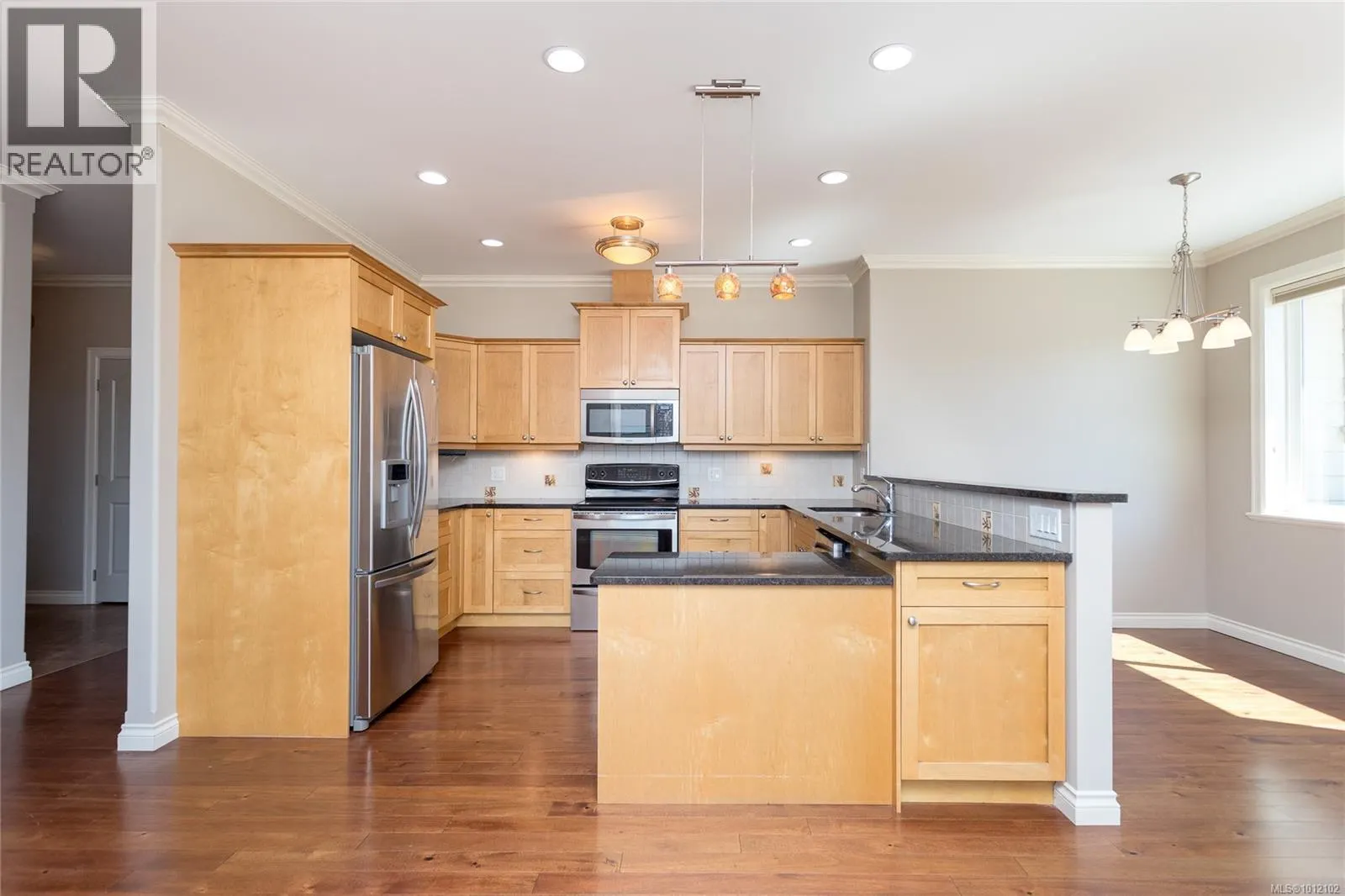2435 Orchard Ave