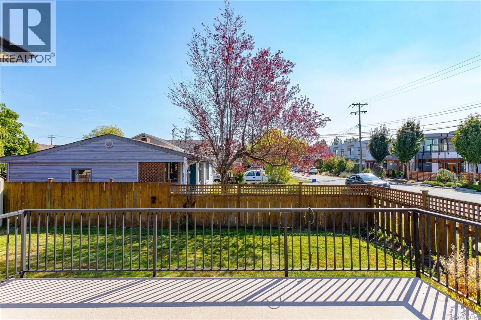 2435 Orchard Ave