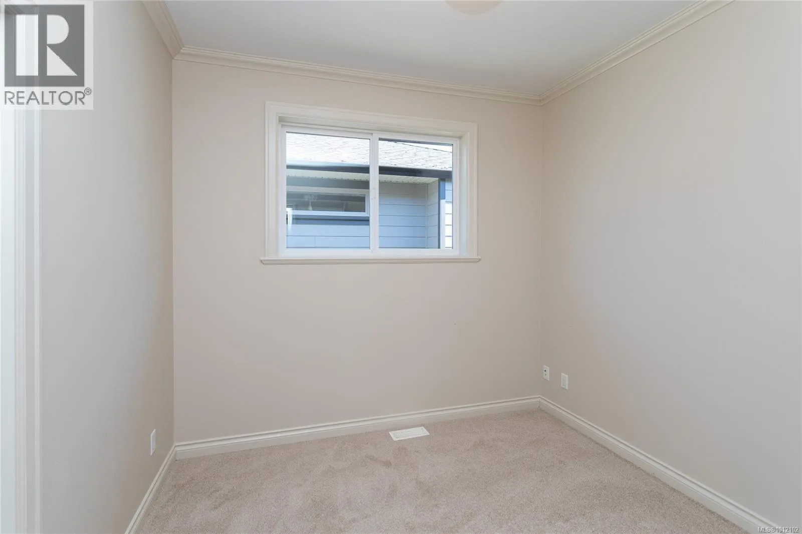 2435 Orchard Ave