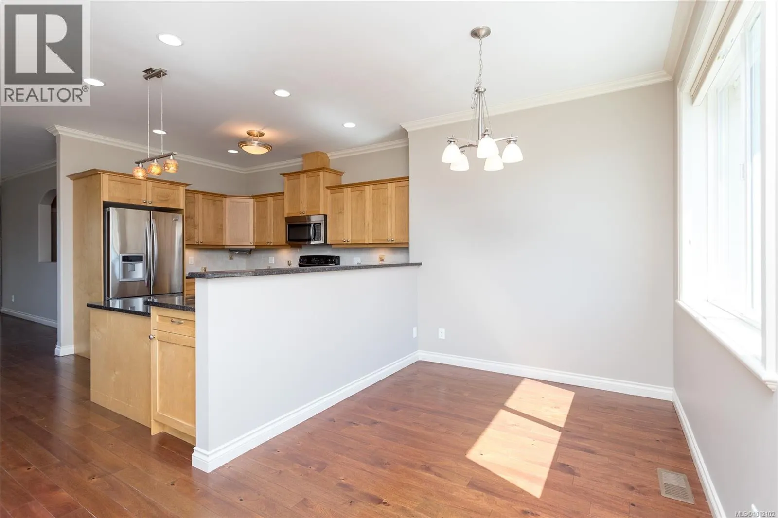 2435 Orchard Ave