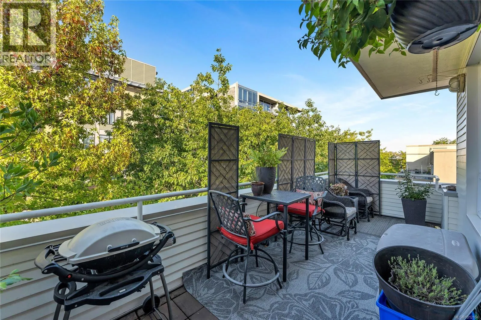 404 380 Waterfront Cres