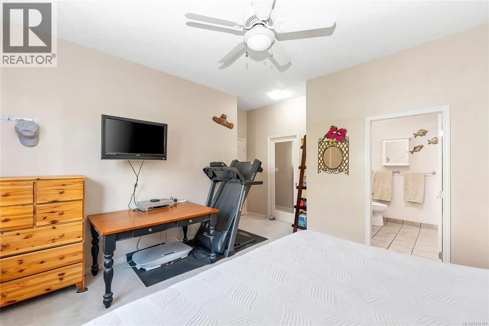 404 380 Waterfront Cres