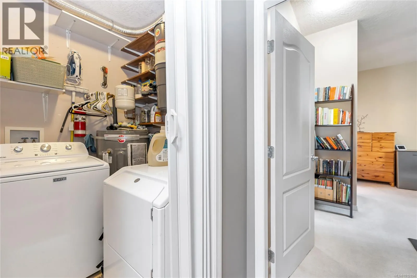404 380 Waterfront Cres