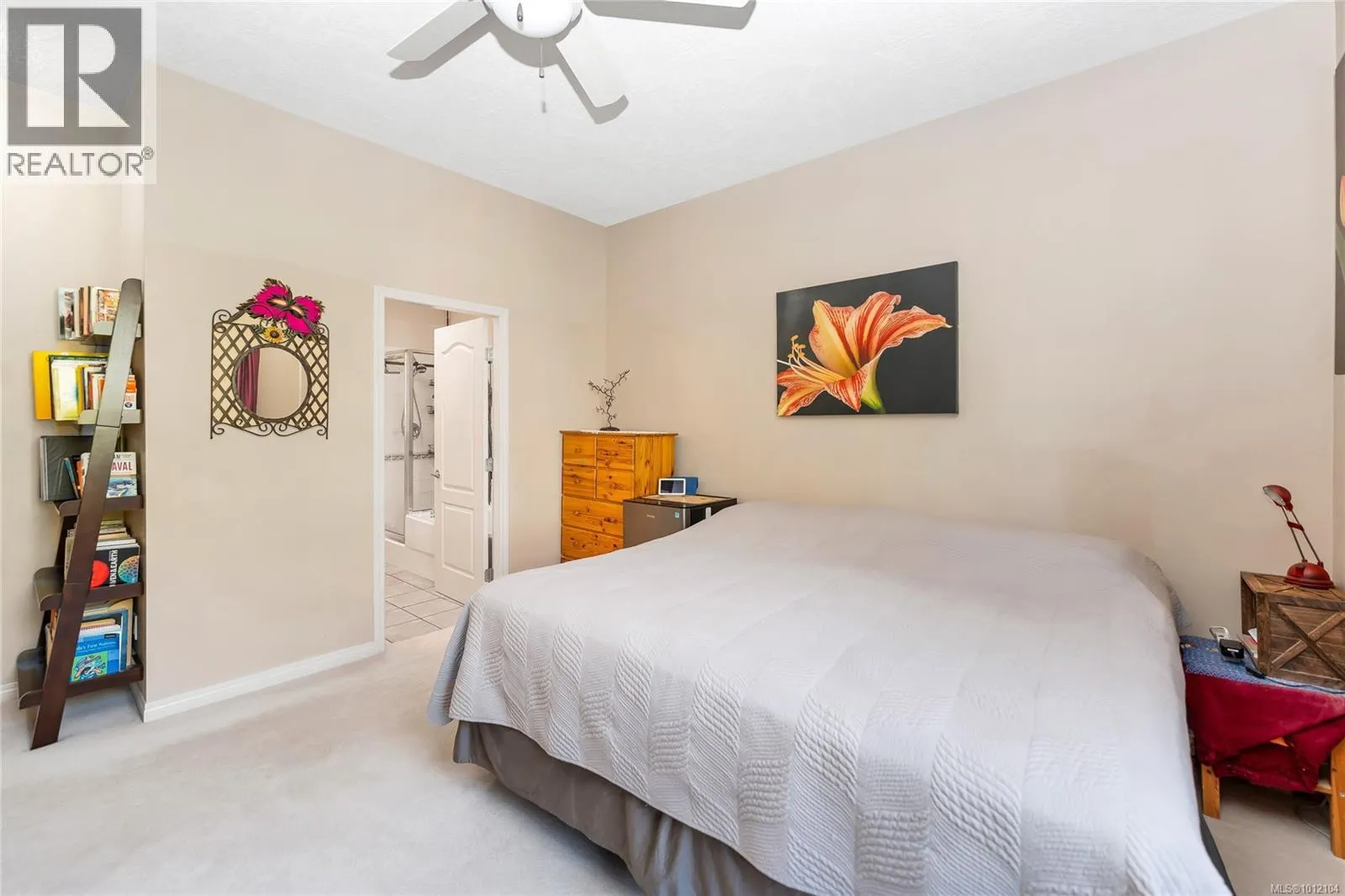 404 380 Waterfront Cres