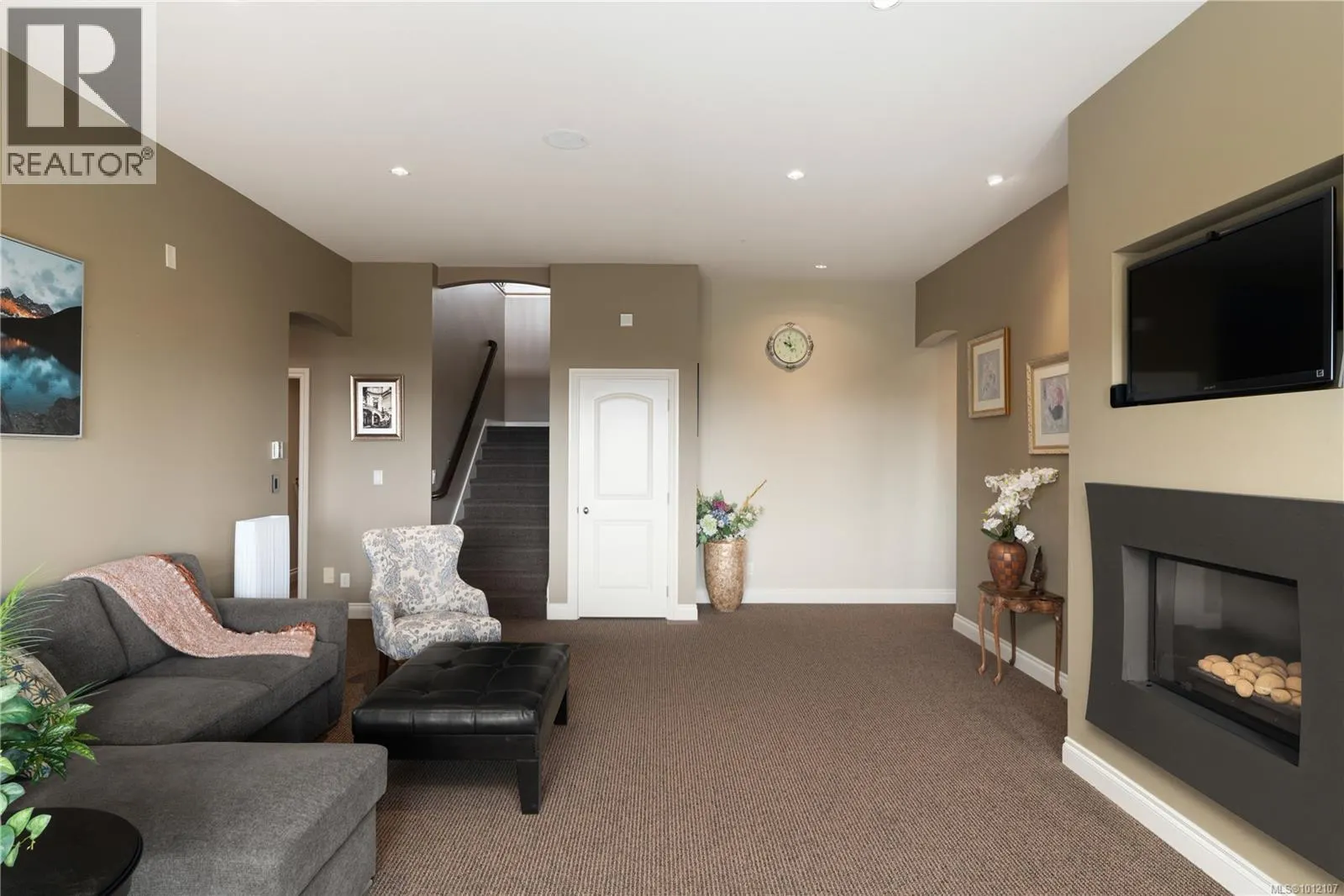 970 Seapearl Pl