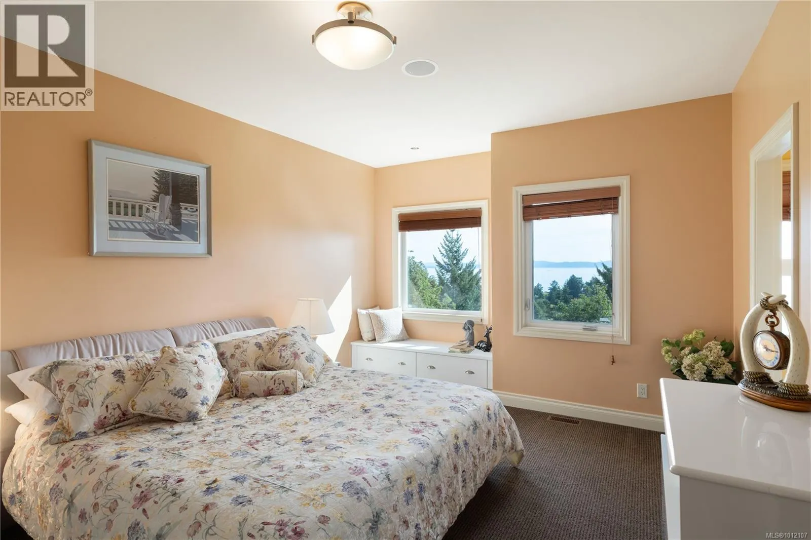 970 Seapearl Pl
