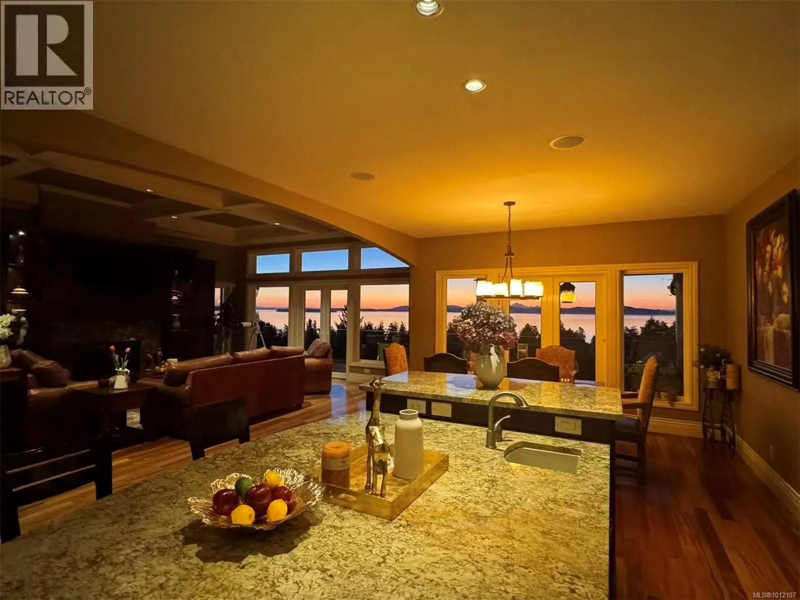 970 Seapearl Pl