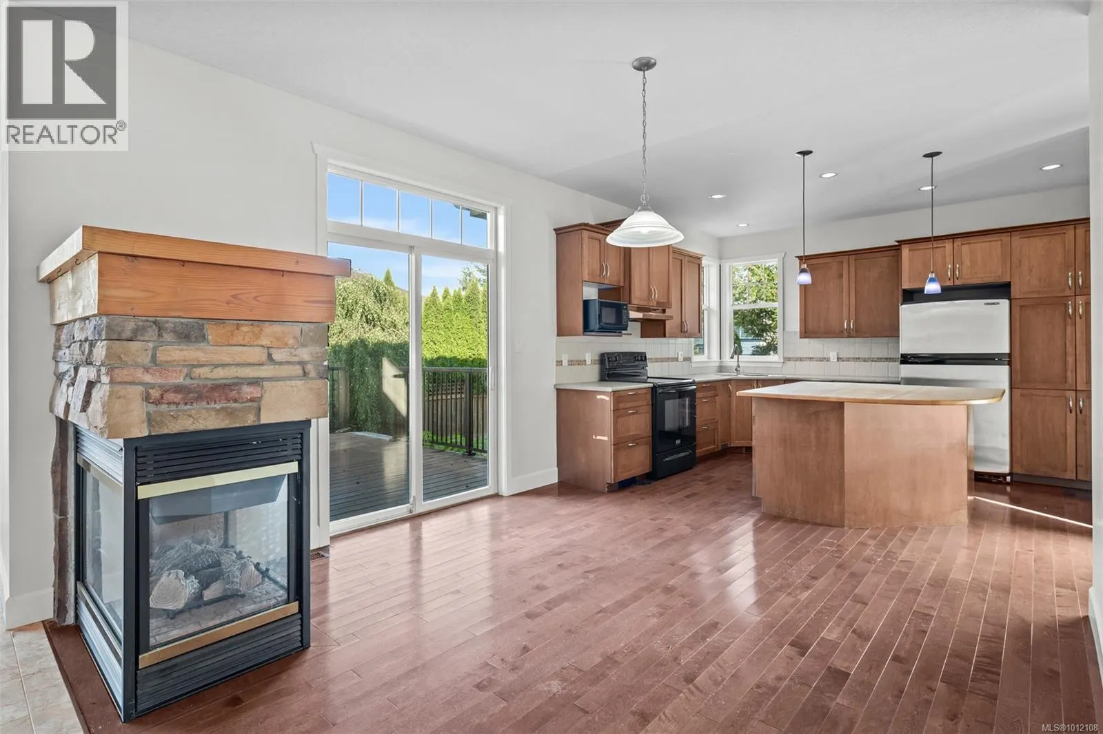2393 Sunriver Way